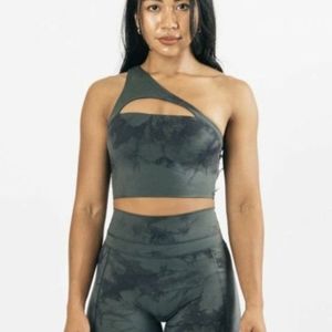 Alphalete Alphalux Asymmetrical Bra in Storm Grey